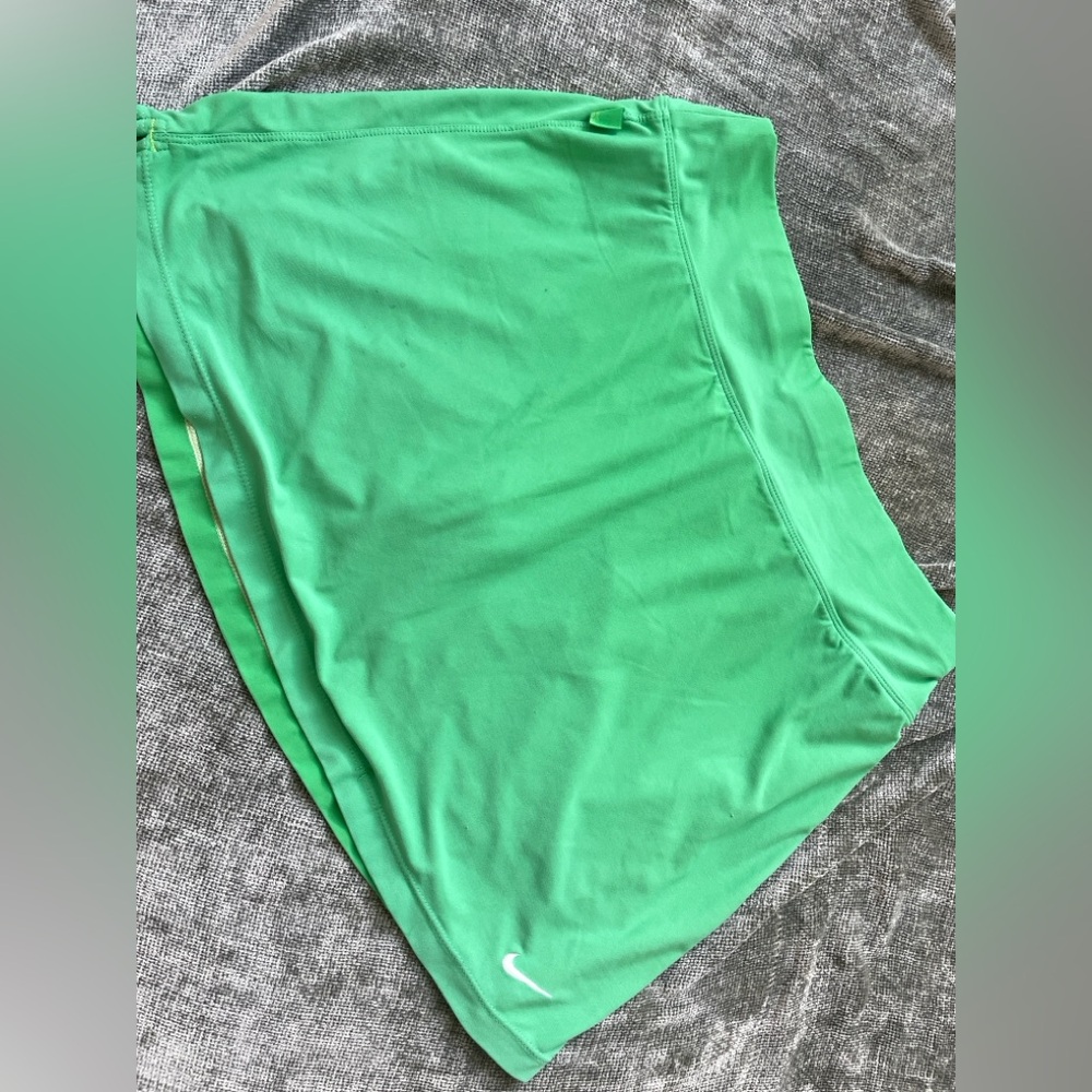 Nike Women's Green Skirt